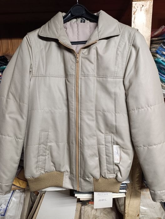 Casaco bege Hersil com capuz