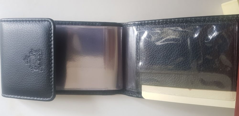 NOWY Portfel na dokumenty i karty wizytownik