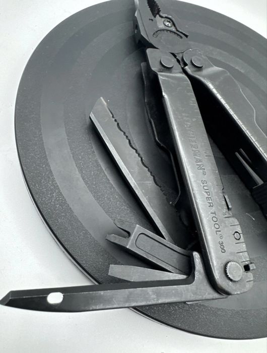 Leatherman super tool 300m
