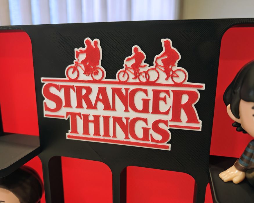 Expositor Stranger Things McDonalds Funko