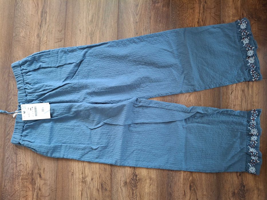 Zara, spodnie z falbankami, rozm. 156, nowe