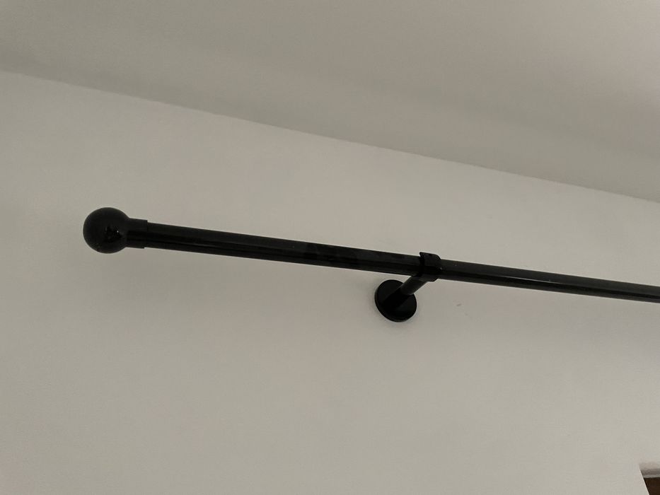 Karnisz czarny 3 metry