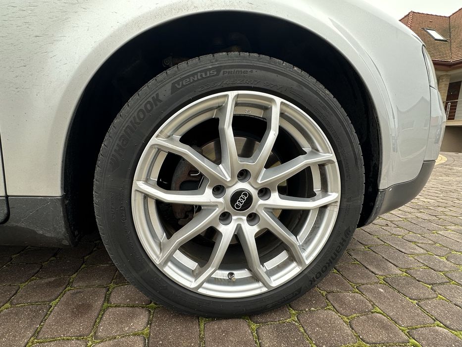 Koła Audi  235/45 r17 jak nowe!