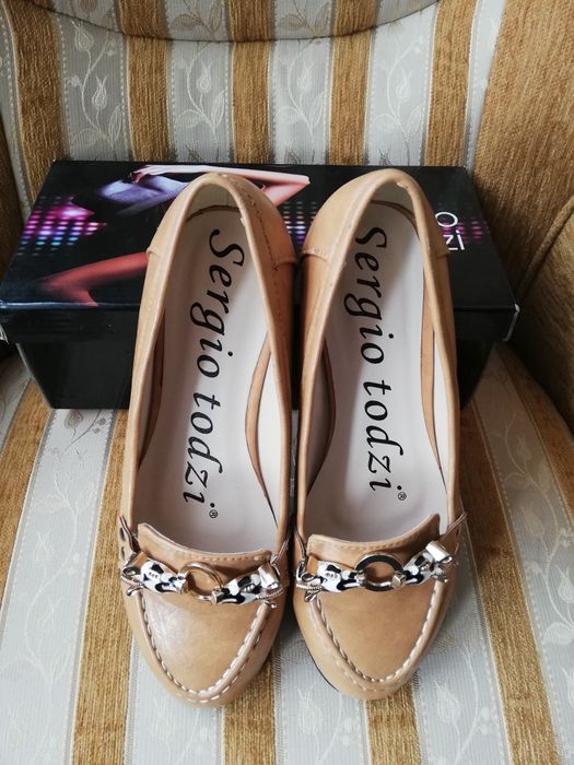 Buty NOWE rozmiar 38