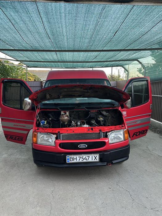 Продам Ford Transit, 1998 год