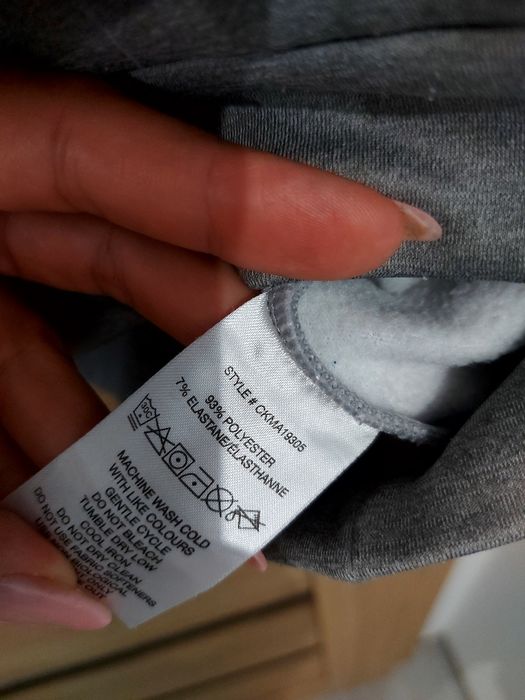 Szara rozpinana bluza Pulower roz S Calvin Klein modna
