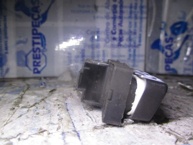 Botão / interruptor trancar portas VOLKSWAGEN Golf VI (5K1)