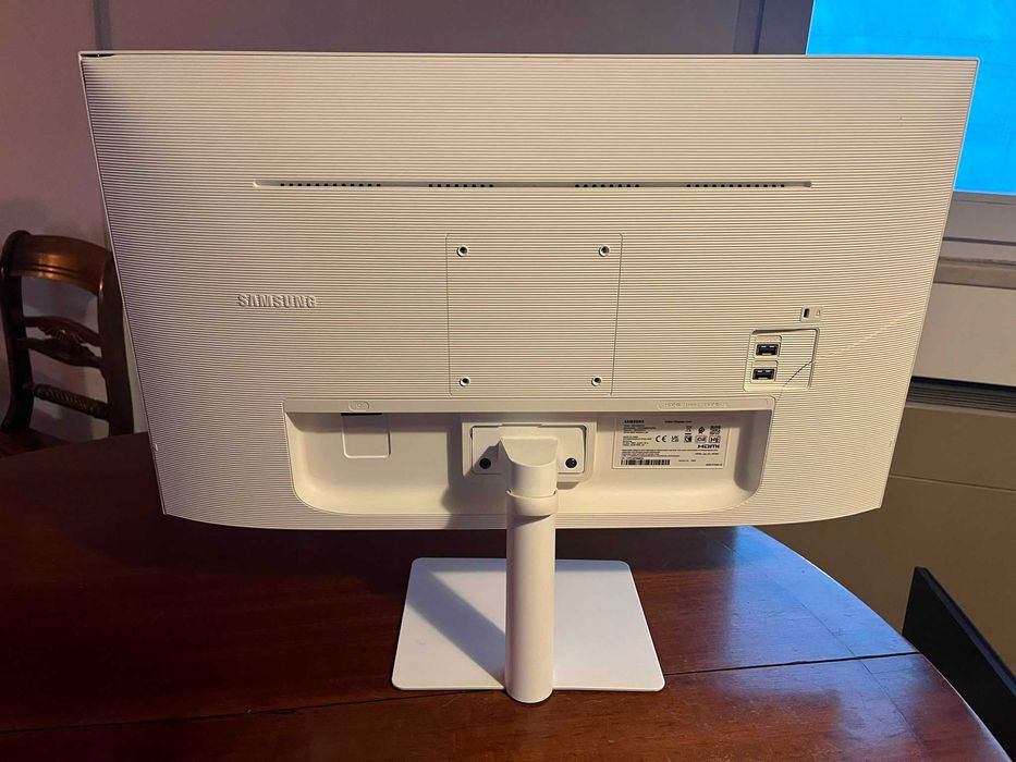 Smart Monitor Samsung 27 Polegadas Full HD - LS27AM501NUXEN