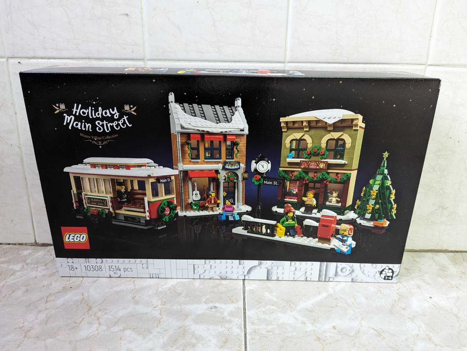 10308 LEGO Holiday Main Street