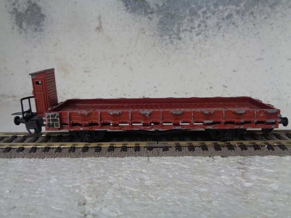 1:87 LIMA Vagão de mercadorias caixa aberta e guarita