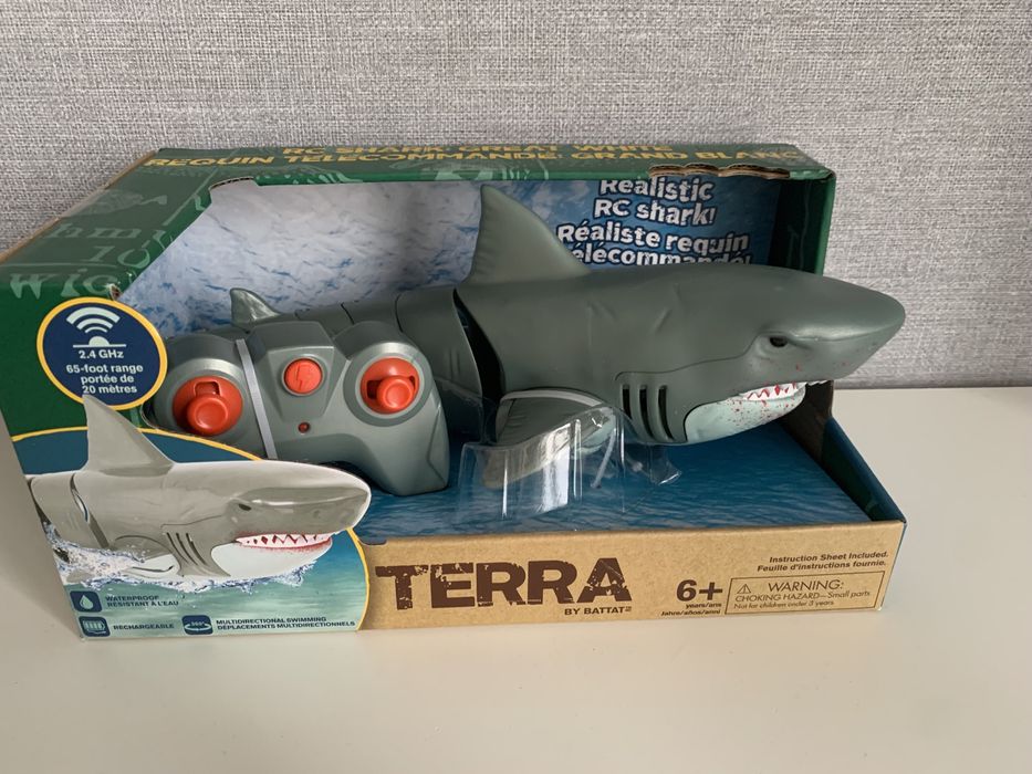 Велика біла акула Terra by Battat Remote Control    Батат Баттат shark