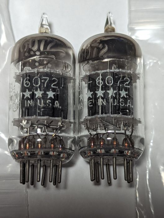 Військовий аналог 12AU7 - 6072А /12АY7 made in USA.