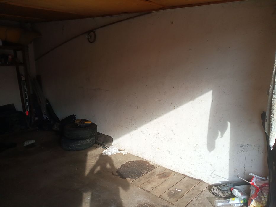 Гараж в кооперативе Світанок Рассвет рядом с проходной