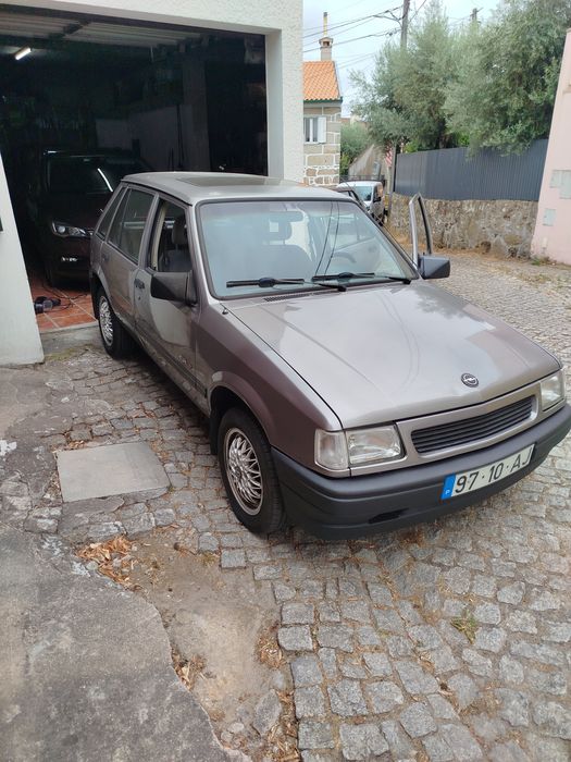 Opel corsa A -1992