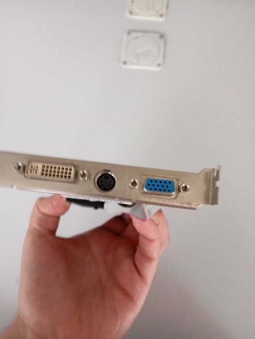 NVIDIA Graphics Card424589544223549442