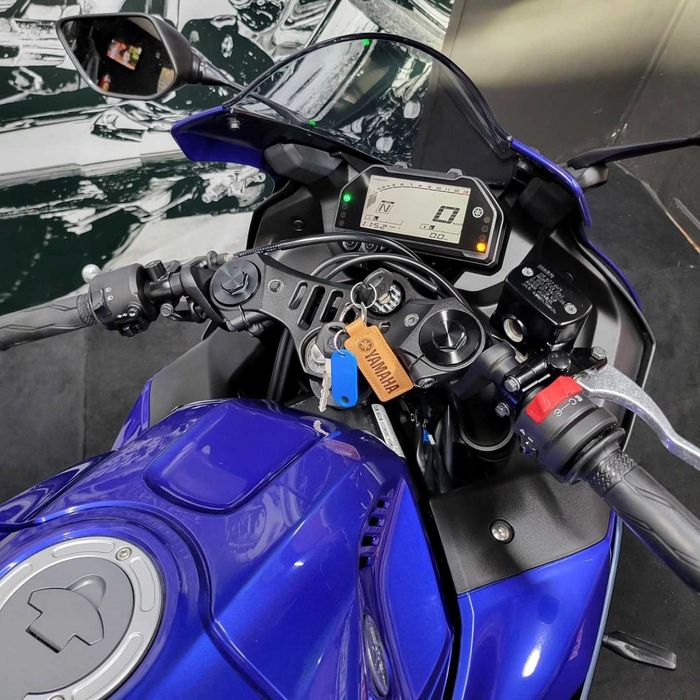 Yamaha YZF -R3 / 2024