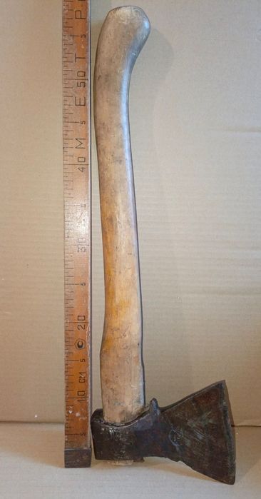 Сокира.   велика