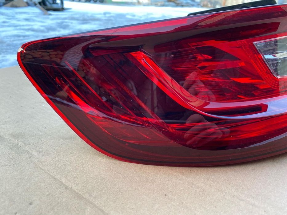 Фонар левый правый Renault Megane 4 хетчбек 265554829R, 265509578R