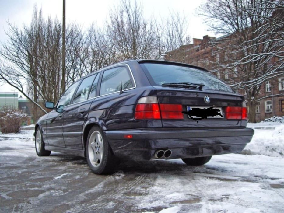Lampy tylne w E34 Touring z białym kierunkiem rarytas !!