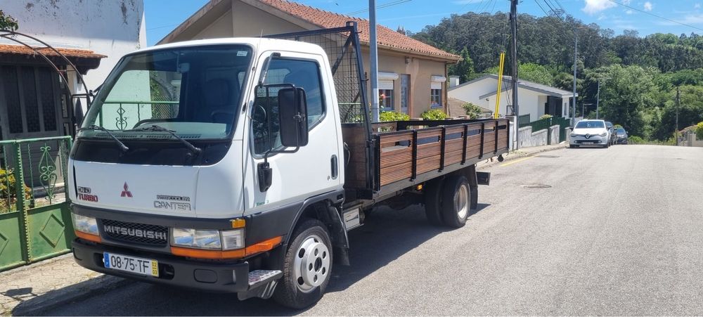 Mitsubishi Canter 3.0 DID POUCOS KMS