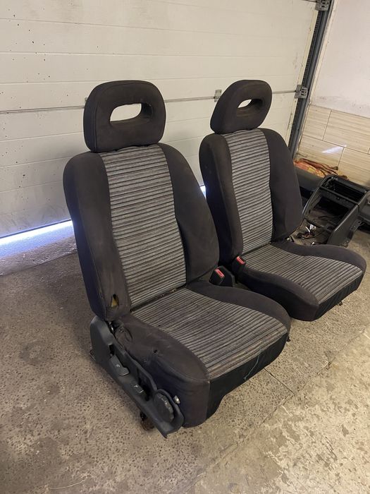 Сидения сідіння бус ваз пара передніх mitsubishi rvr складаються