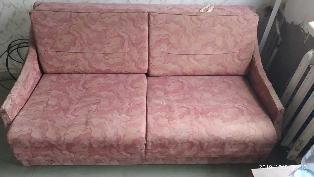 Розпродаж меблів офіс різних