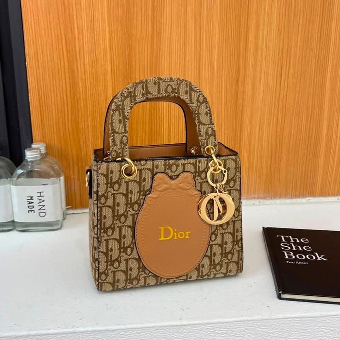 MALA DIOR Elegante