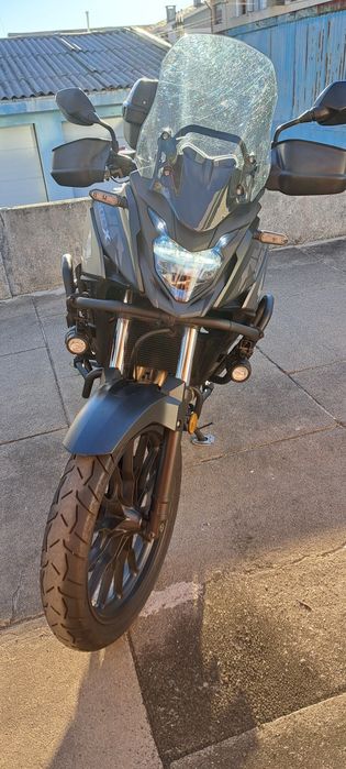 Honda CB 500 X .