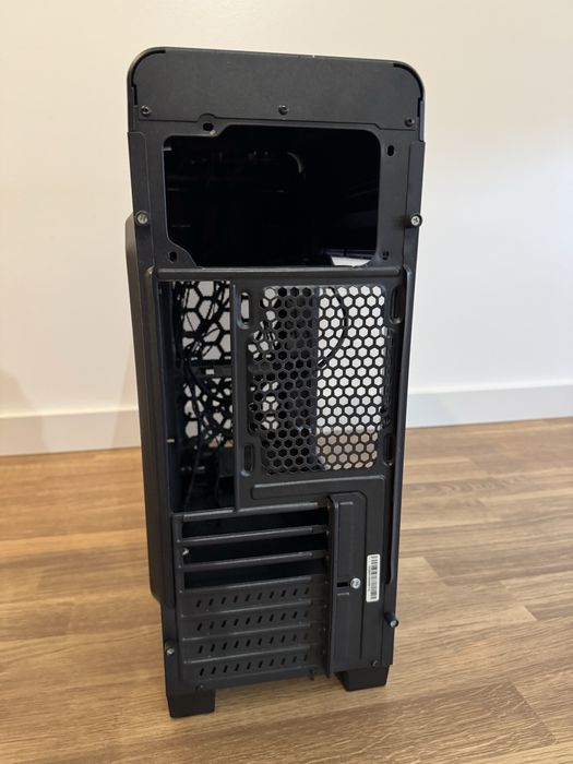 Nox Modus ATX Mid Tower Chassis