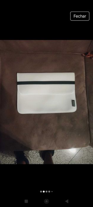 9 Bolsas portáteis, tablets, dociers, livros