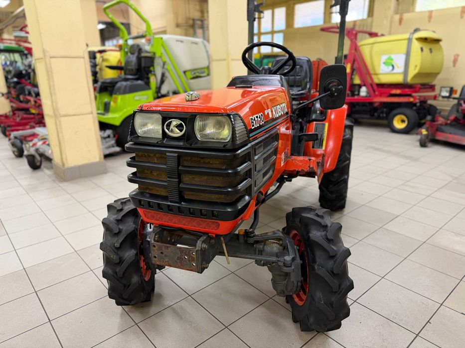 Traktorek Mini traktor Ciągnik Kubota B1710 Wspomaganie kierownicy 848 Motogodzin