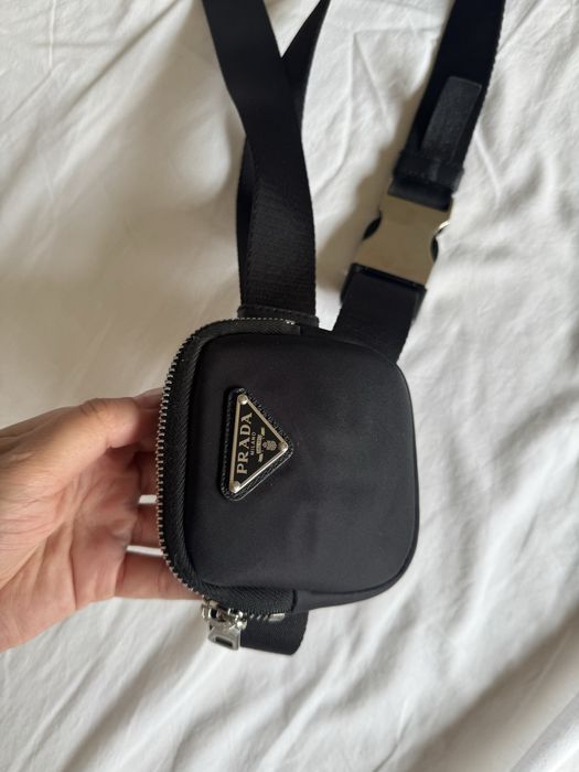 Cinto prada com bolsa removivel