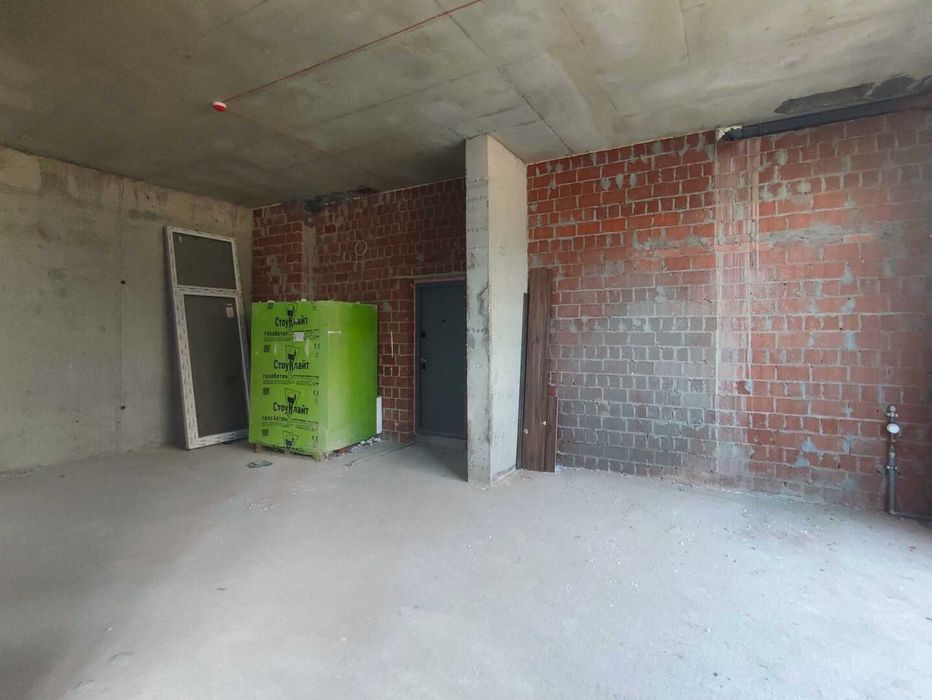 Продаж комерційного приміщення на вул. Пасічній, ЖК "SOLOWAY"