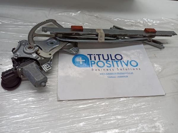 Elevador Frente Dto - TOYOTA Auris (_E15_) | 06 - 12