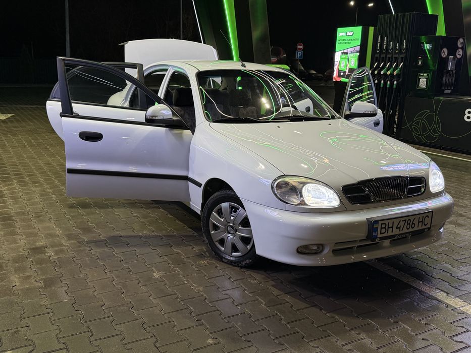 Продам Ланос на автомате 16г