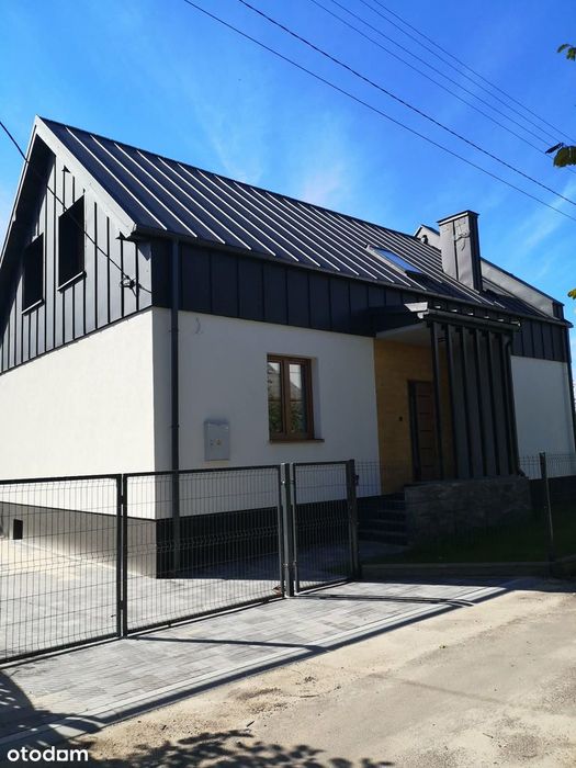 Nowoczesny dom z garażem w Białogonie 149 m2