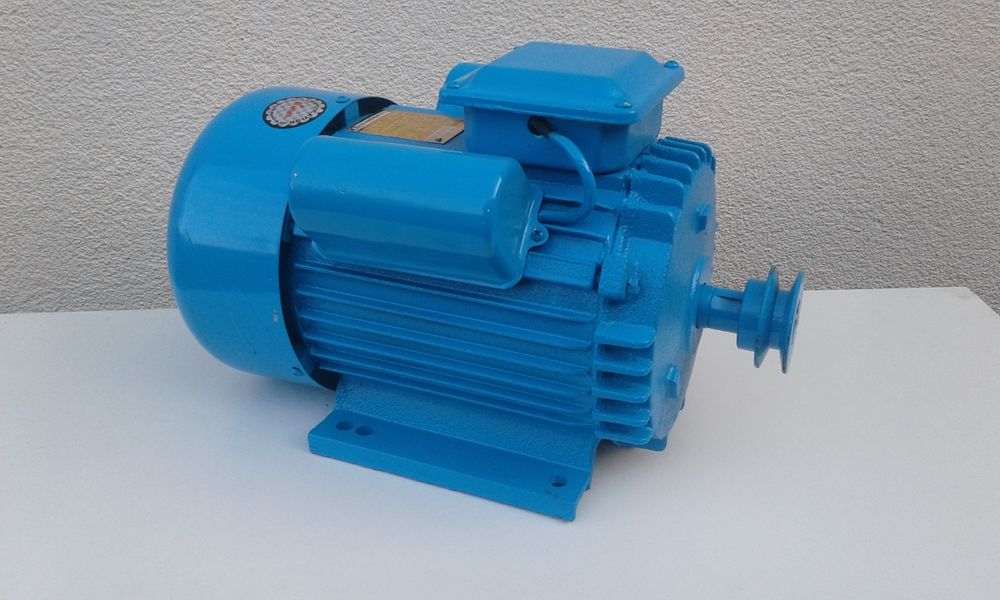 Електродвигун 1.5, 2.2, 3, 4 кВт электродвигатель електромотор