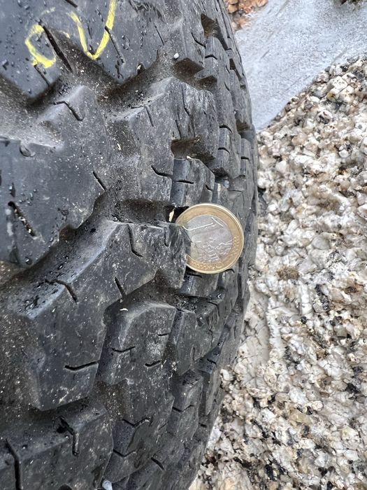 2 Pneus BF Goodrich All Terrain T/A K02 235/85 R16 120/116S