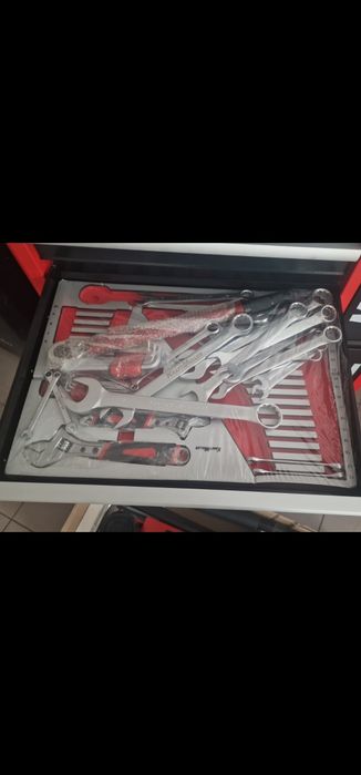 Carrinhos de ferramentas 8gavetas novos..