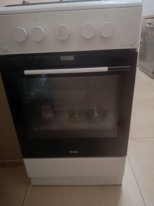 Kuchenka wolnostojąca Amica