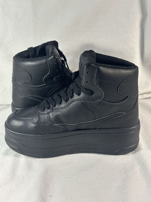 Черевики Bershka 36р