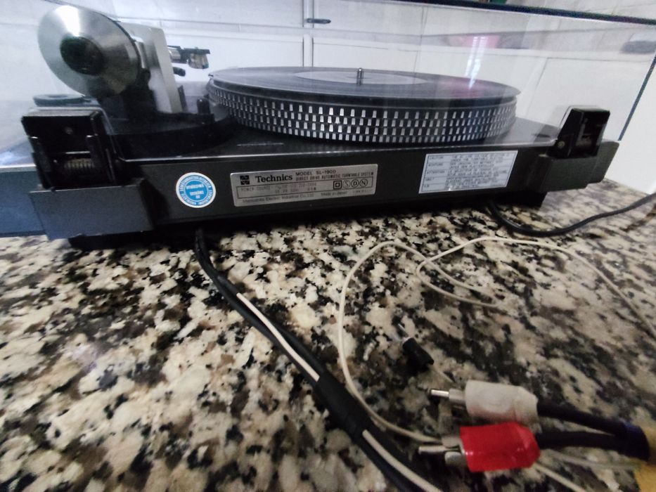 Technics SL 1900 - reservado