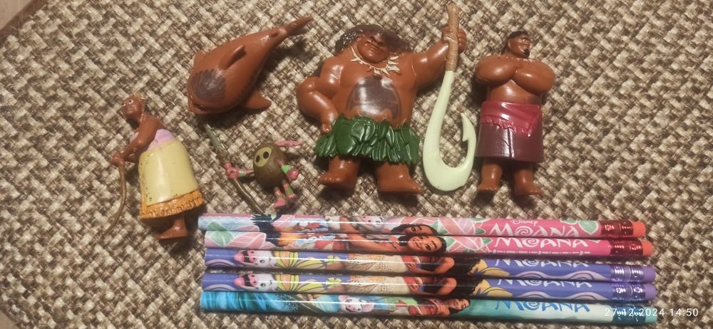 Олівці Моана від Disney