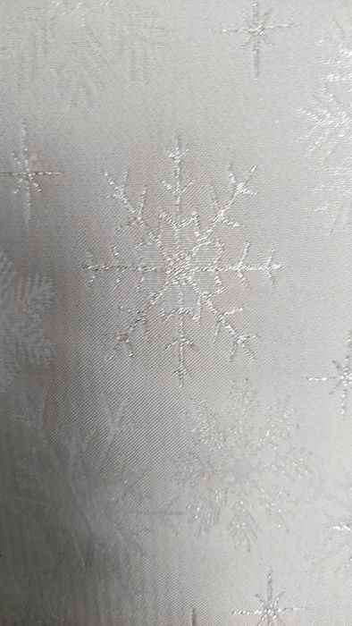 Nowy bieżnik w kolorze szarym w płatki śniegu Home&You