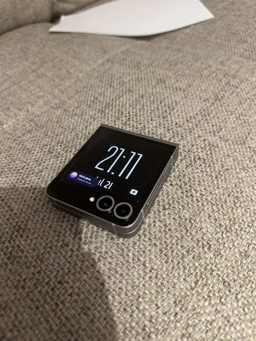 Смартфон Samsung Galaxy flip6 з гарантією