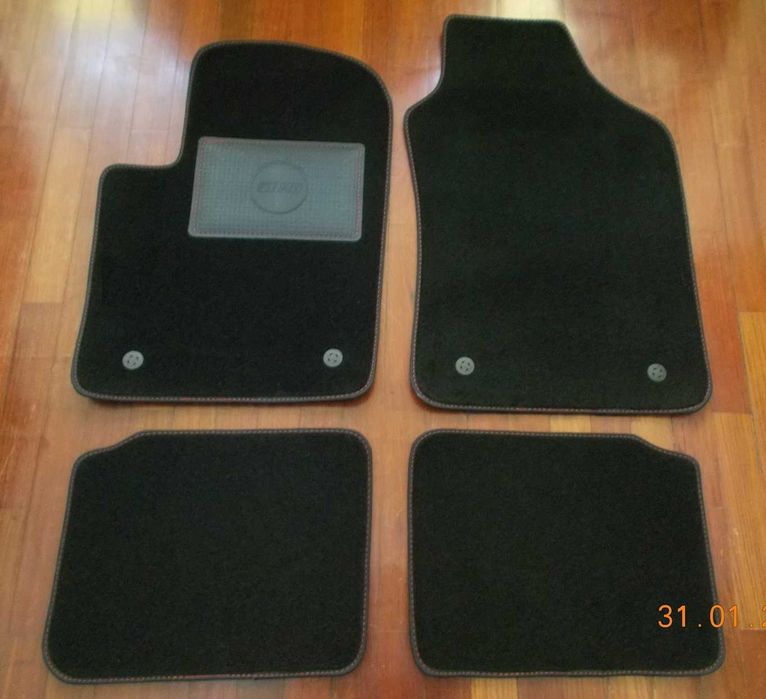 2 Tapetes Fiat (inclui molas fixação) - Todos os modelos