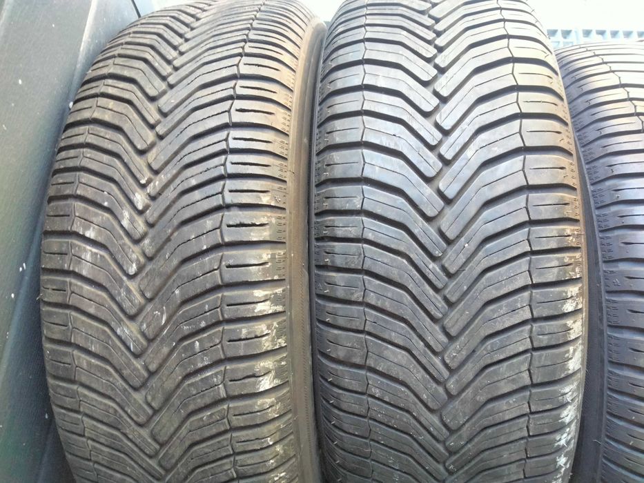 215 65R17 Michelin