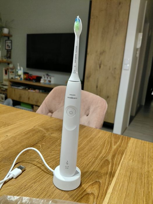 Szczoteczka soniczna Philips Sonicare 5300 (HX7108/01) + nowa końcówka