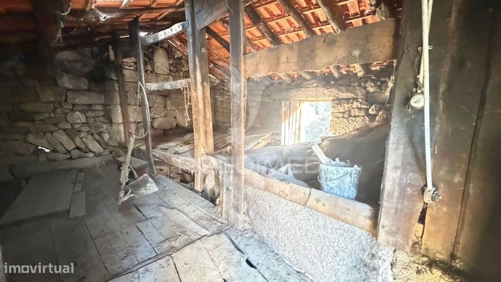 Imóvel Para Reconstruir – Vale De Cunho, Alijó