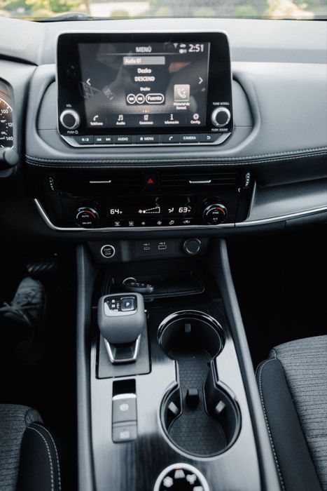 Продам автомобіль Nissan Rogue T333